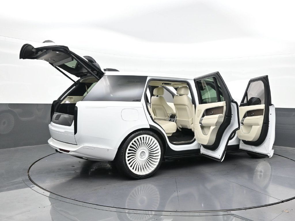 2024 Land Rover Range Rover SE