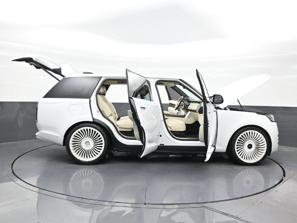 2024 Land Rover Range Rover SE