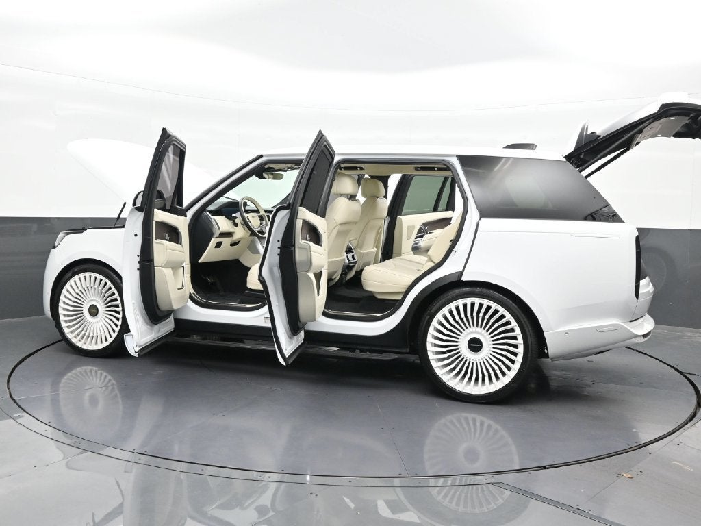 2024 Land Rover Range Rover SE