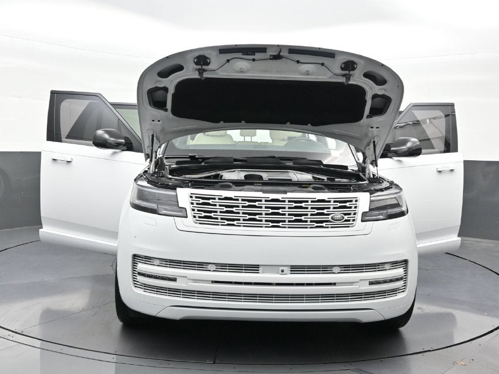 2024 Land Rover Range Rover SE