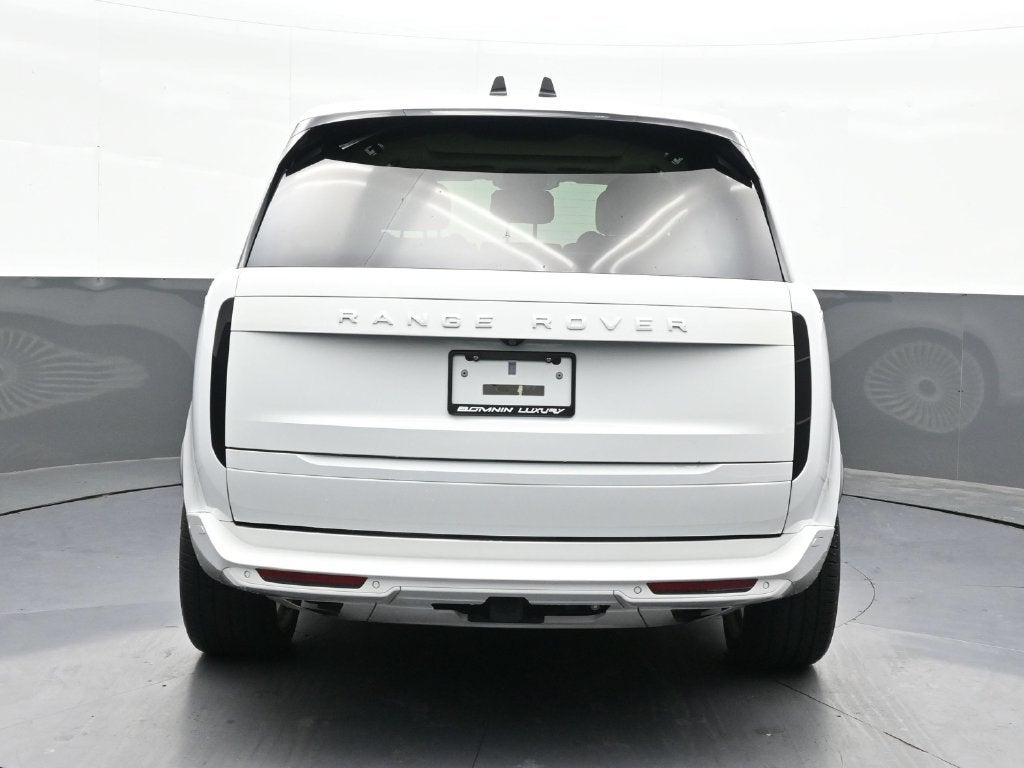 2024 Land Rover Range Rover SE