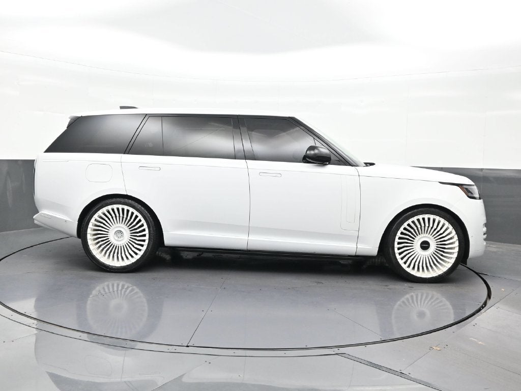 2024 Land Rover Range Rover SE