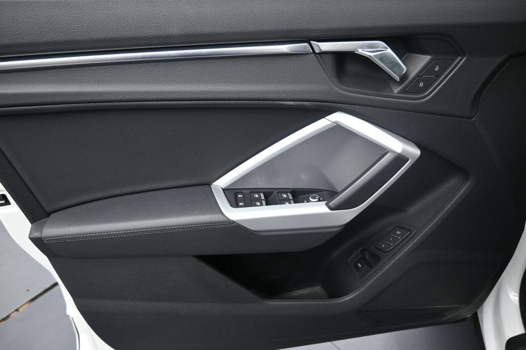 2022 Audi Q3 Premium 40 TFSI quattro Tiptronic