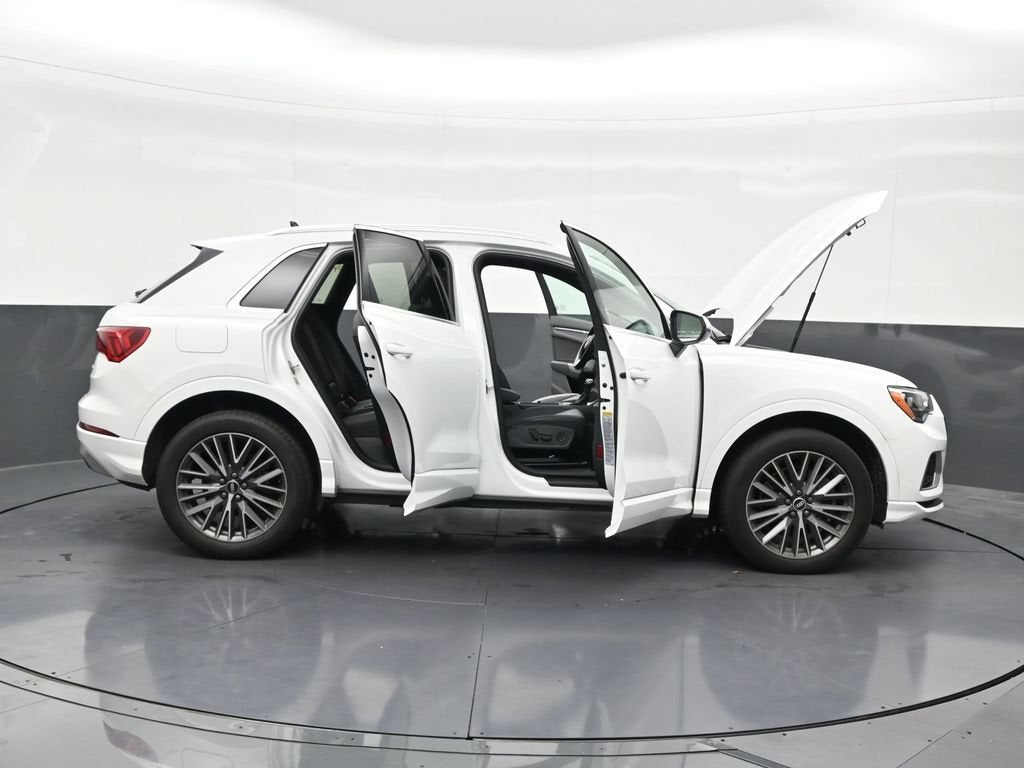 2022 Audi Q3 Premium 40 TFSI quattro Tiptronic