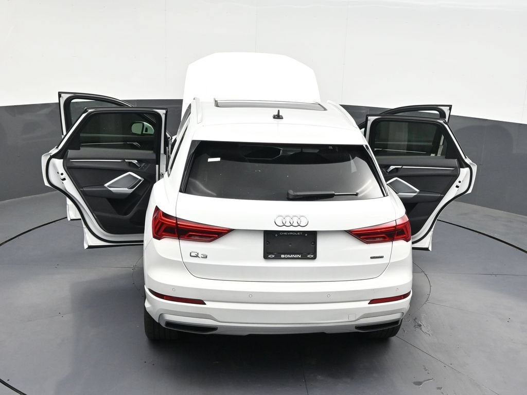2022 Audi Q3 Premium 40 TFSI quattro Tiptronic