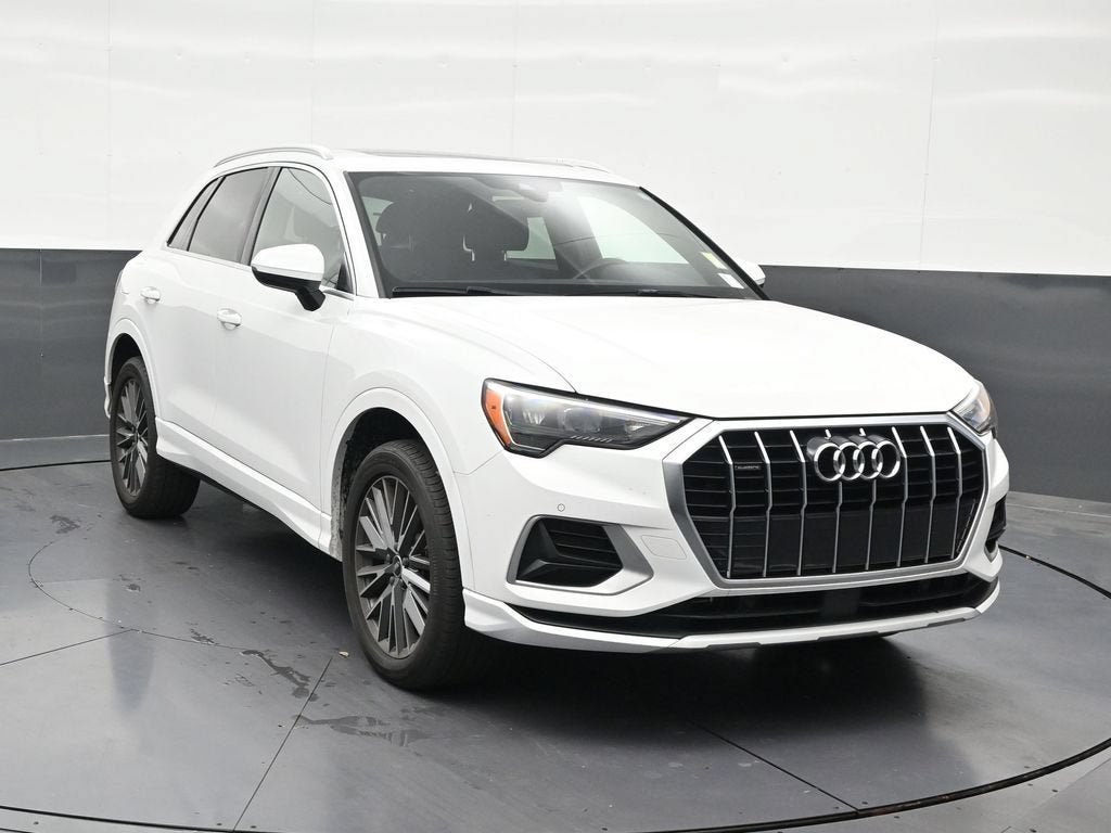 2022 Audi Q3 Premium 40 TFSI quattro Tiptronic