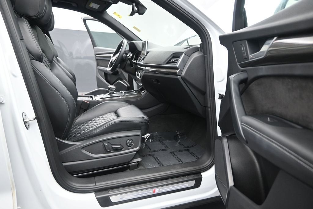 2020 Audi SQ5 Premium Plus