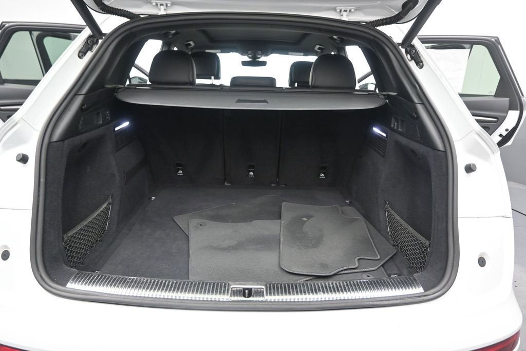 2020 Audi SQ5 Premium Plus