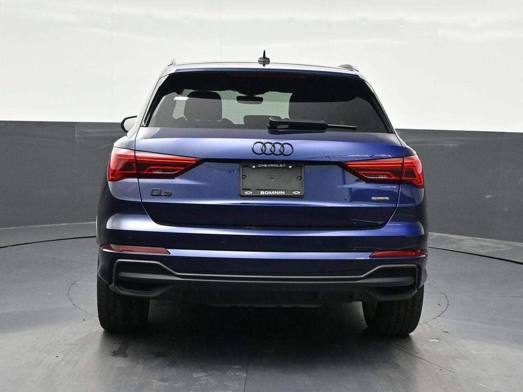2021 Audi Q3 Premium 45 TFSI S line quattro Tiptronic