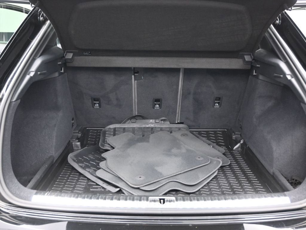 2019 Audi Q3 S line Premium Plus