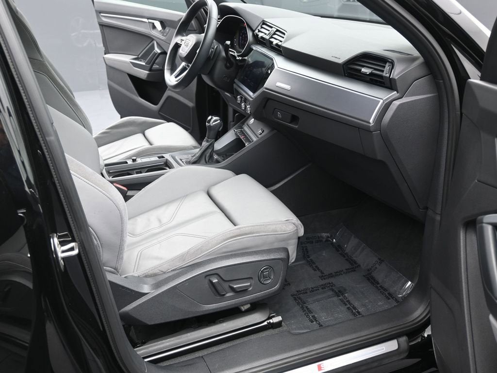 2019 Audi Q3 S line Premium Plus