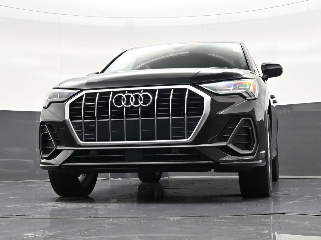 2019 Audi Q3 S line Premium Plus