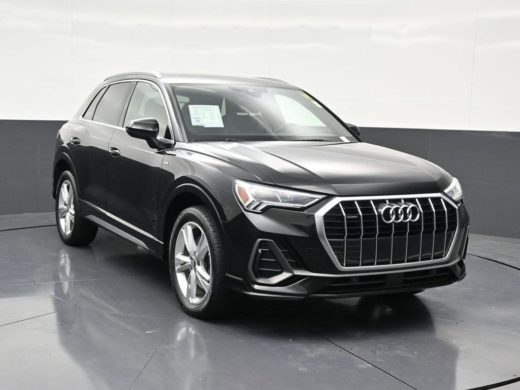 2019 Audi Q3 S line Premium Plus