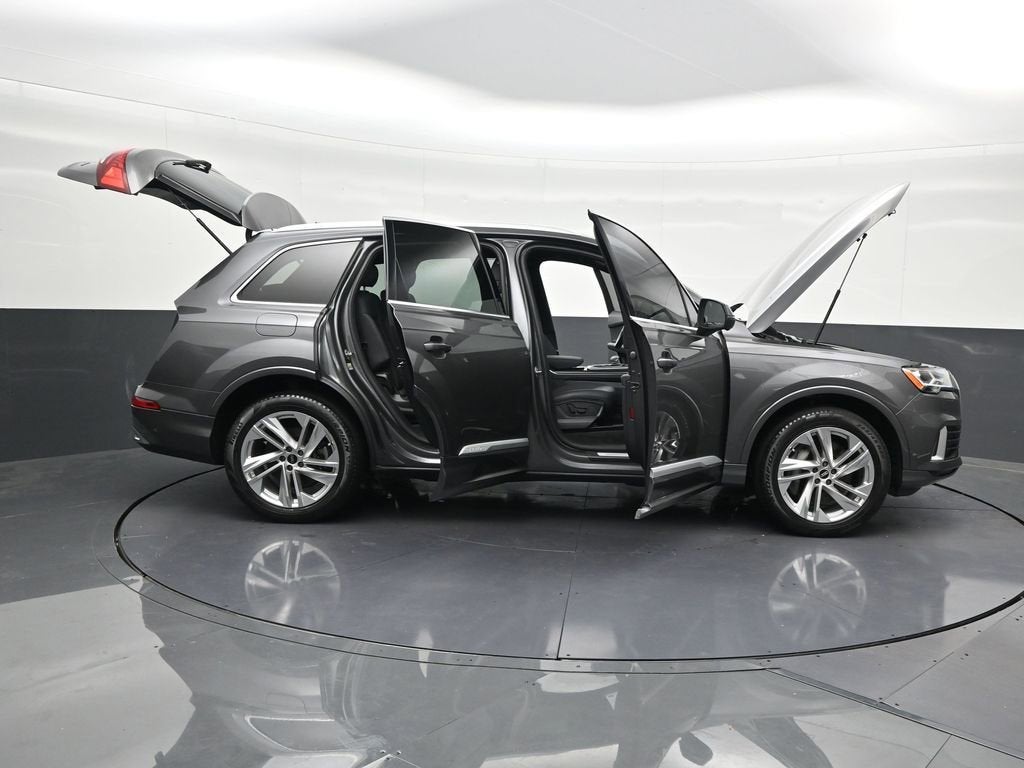 2021 Audi Q7 Premium Plus