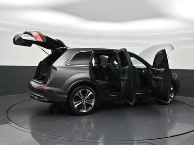 2023 Audi Q7 Premium Plus