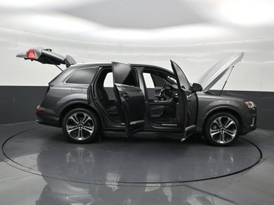 2023 Audi Q7 Premium Plus
