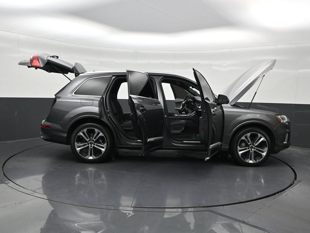 2023 Audi Q7 Premium Plus