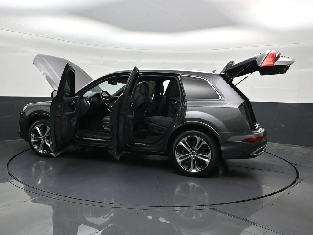 2023 Audi Q7 Premium Plus