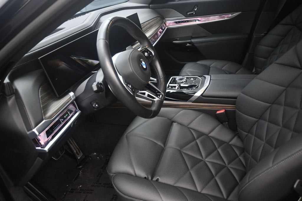 2025 BMW 7 Series 740i xDrive