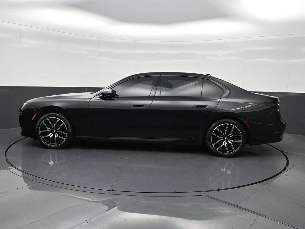 2025 BMW 7 Series 740i xDrive