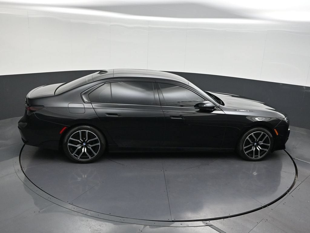 2025 BMW 7 Series 740i xDrive