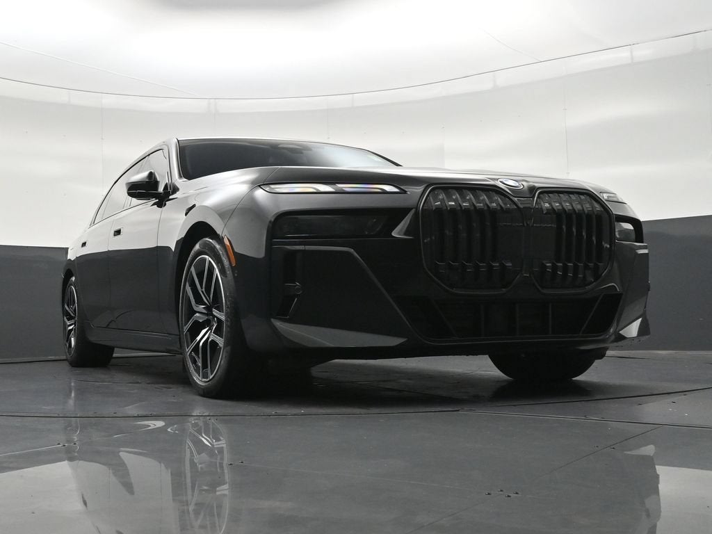 2025 BMW 7 Series 740i xDrive
