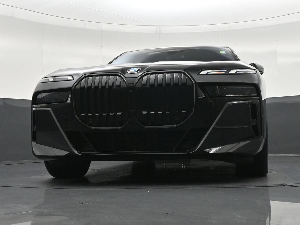 2025 BMW 7 Series 740i xDrive