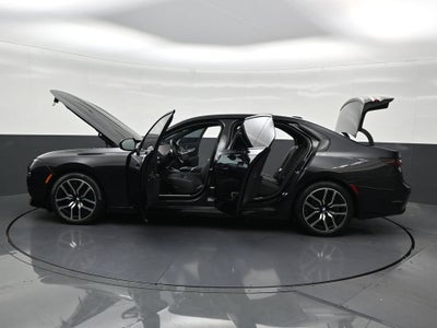 2025 BMW 7 Series 740i xDrive