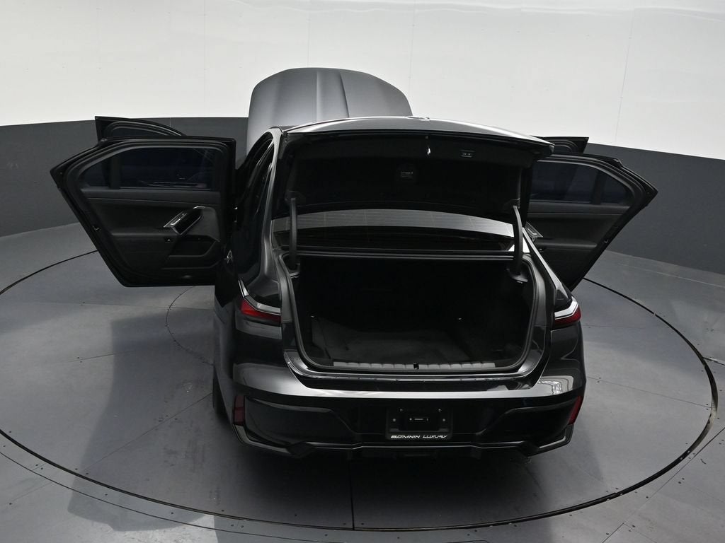 2025 BMW 7 Series 740i xDrive
