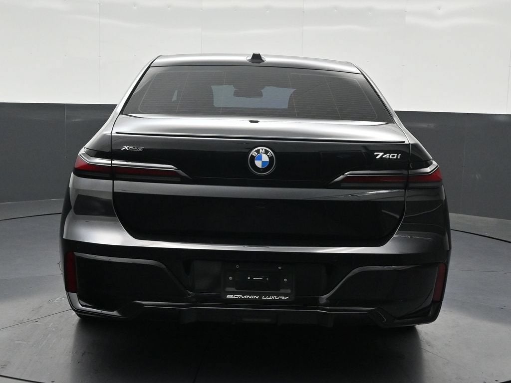 2025 BMW 7 Series 740i xDrive