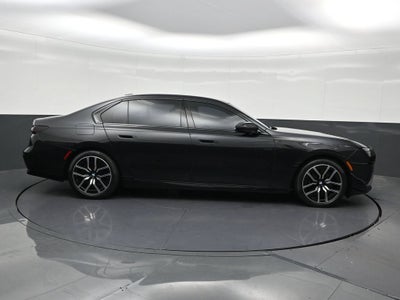 2025 BMW 7 Series 740i xDrive