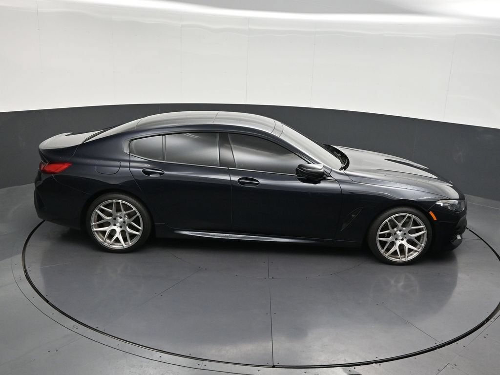 2025 BMW 8 Series M850i