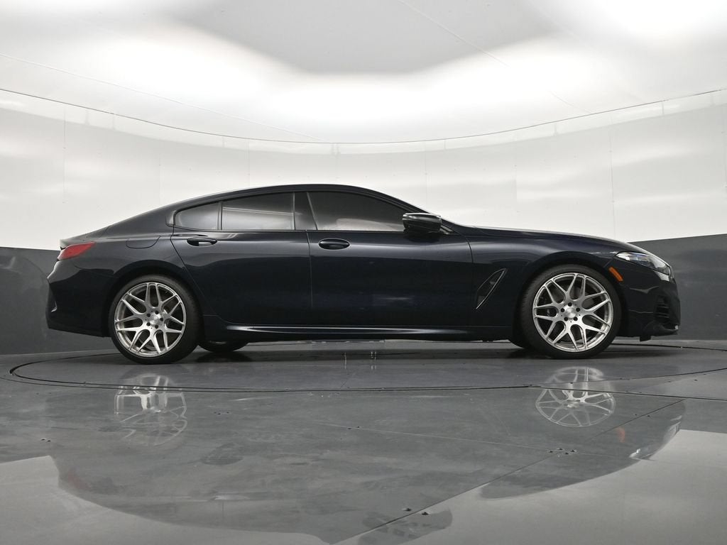 2025 BMW 8 Series M850i