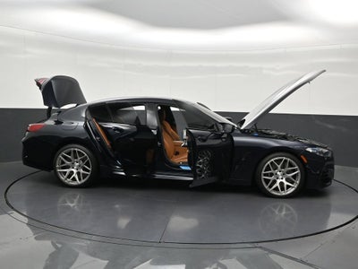2025 BMW 8 Series M850i