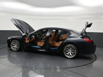 2025 BMW 8 Series M850i