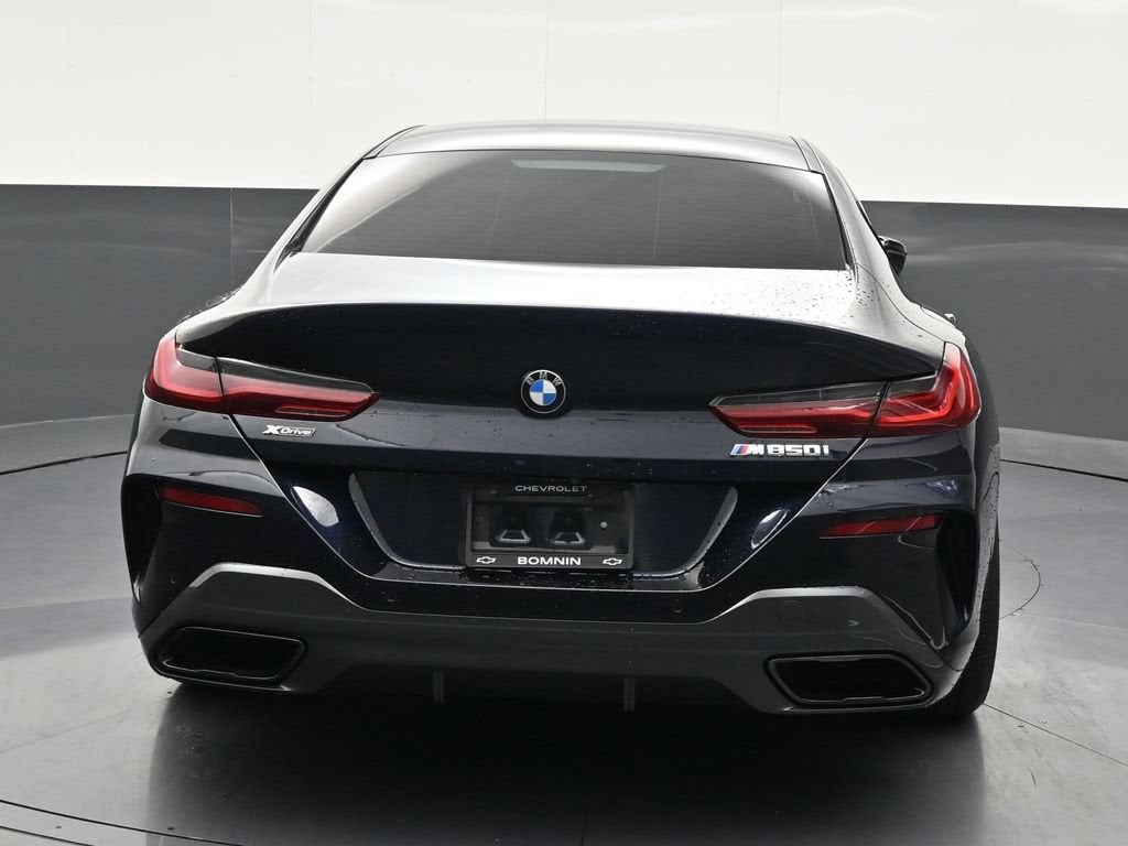 2025 BMW 8 Series M850i