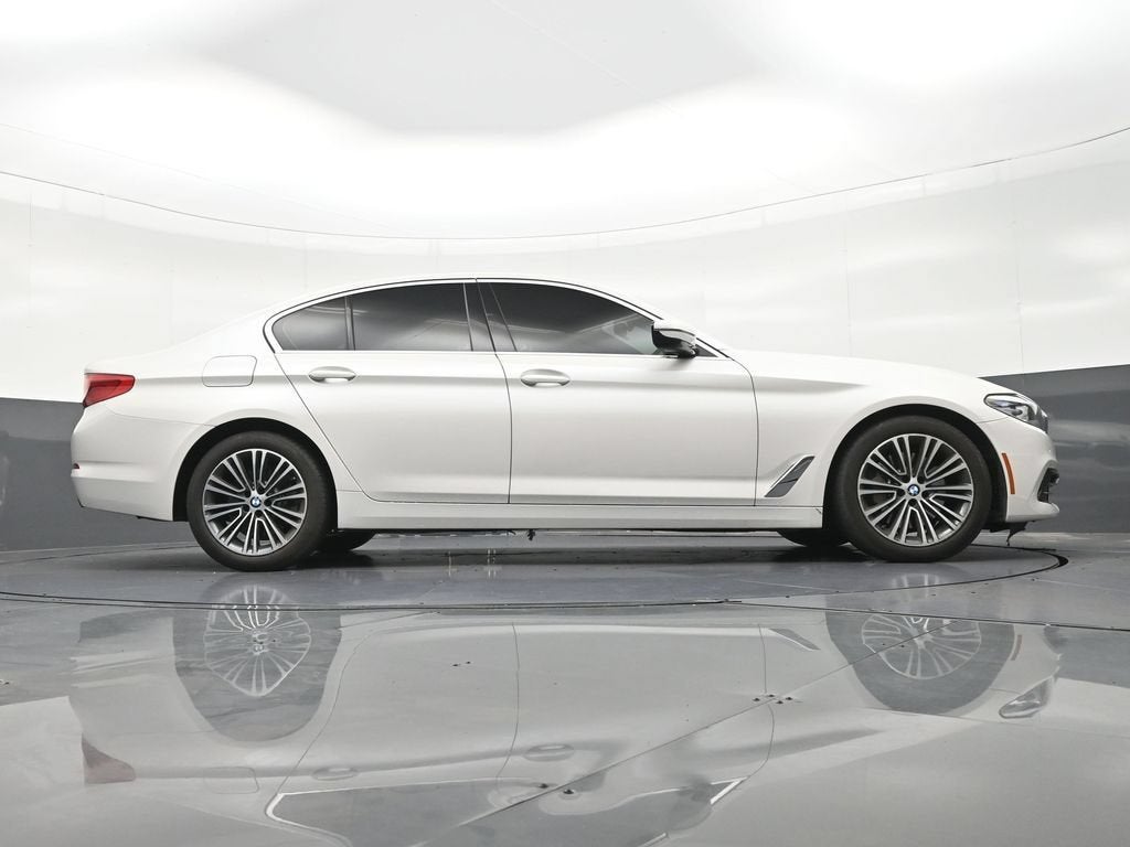 2019 BMW 5 Series 530i