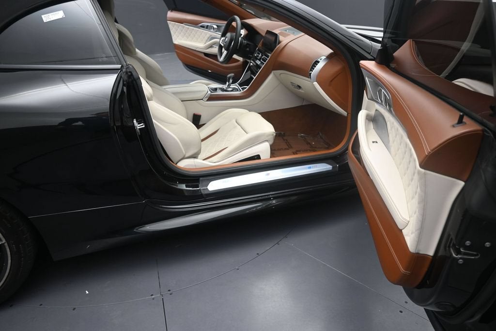2020 BMW M8 2DR CONV