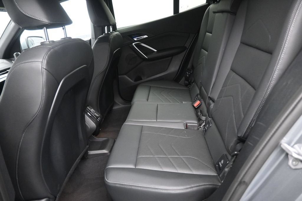 2025 BMW X2 xDrive28i