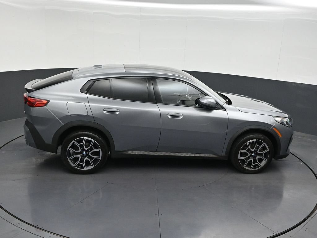 2025 BMW X2 xDrive28i
