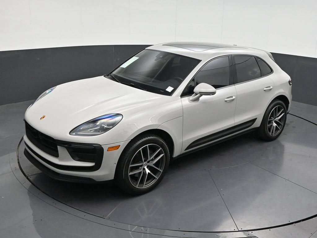 2023 Porsche Macan T