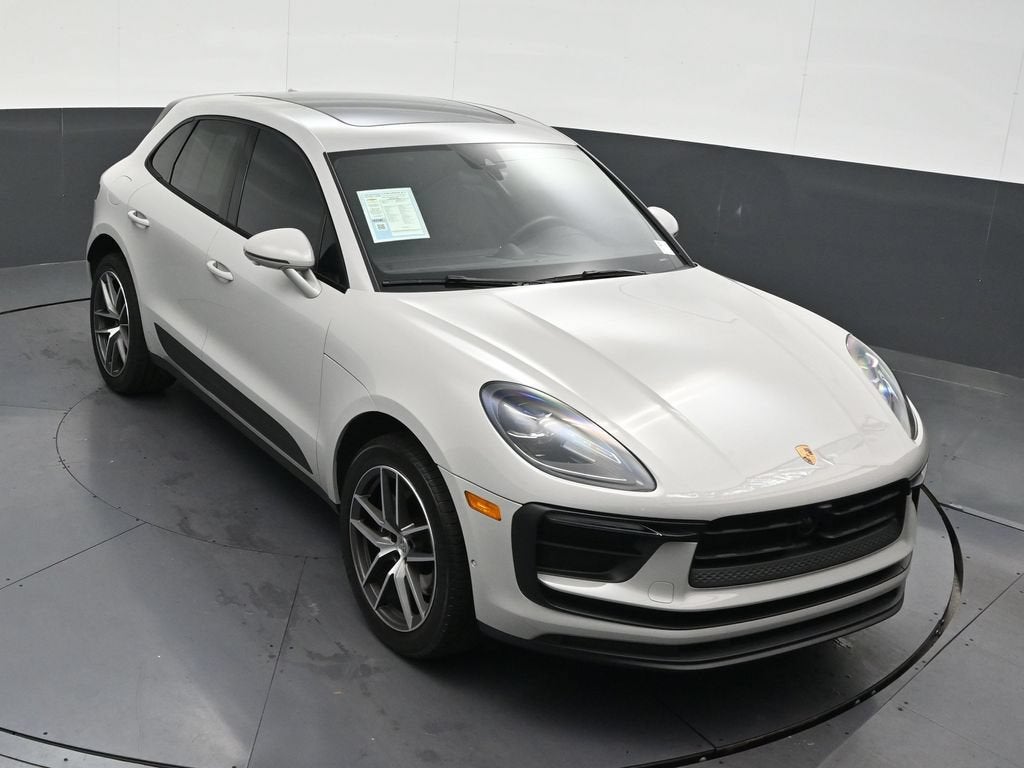 2023 Porsche Macan T