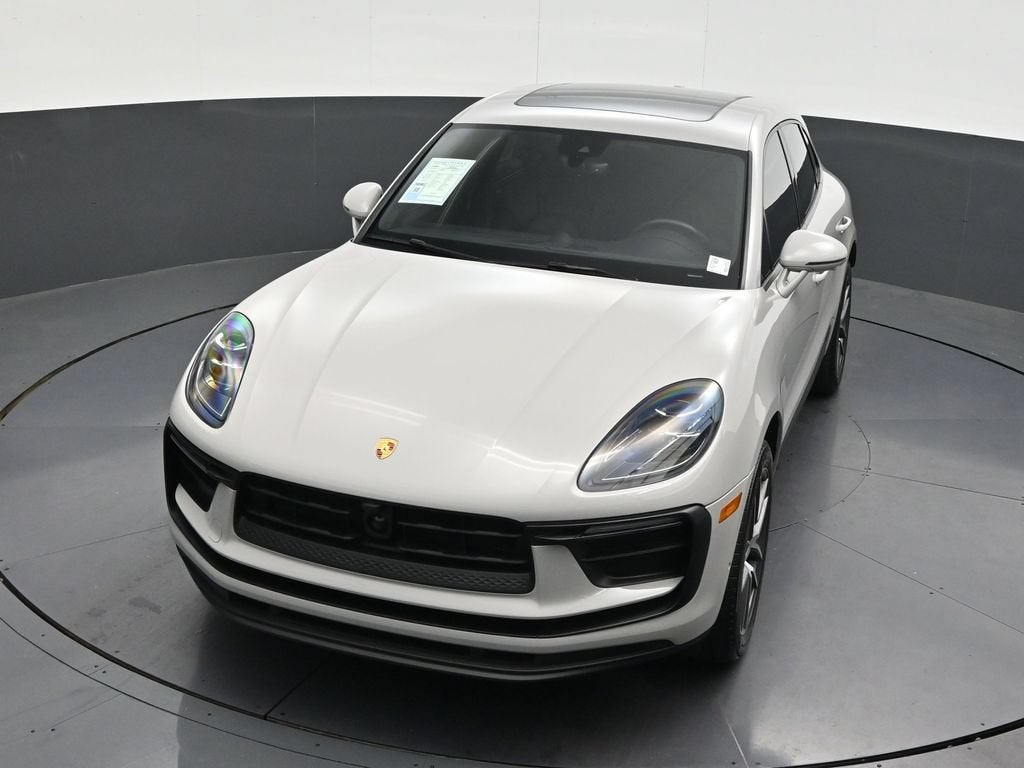 2023 Porsche Macan T