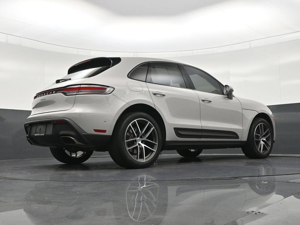 2023 Porsche Macan T