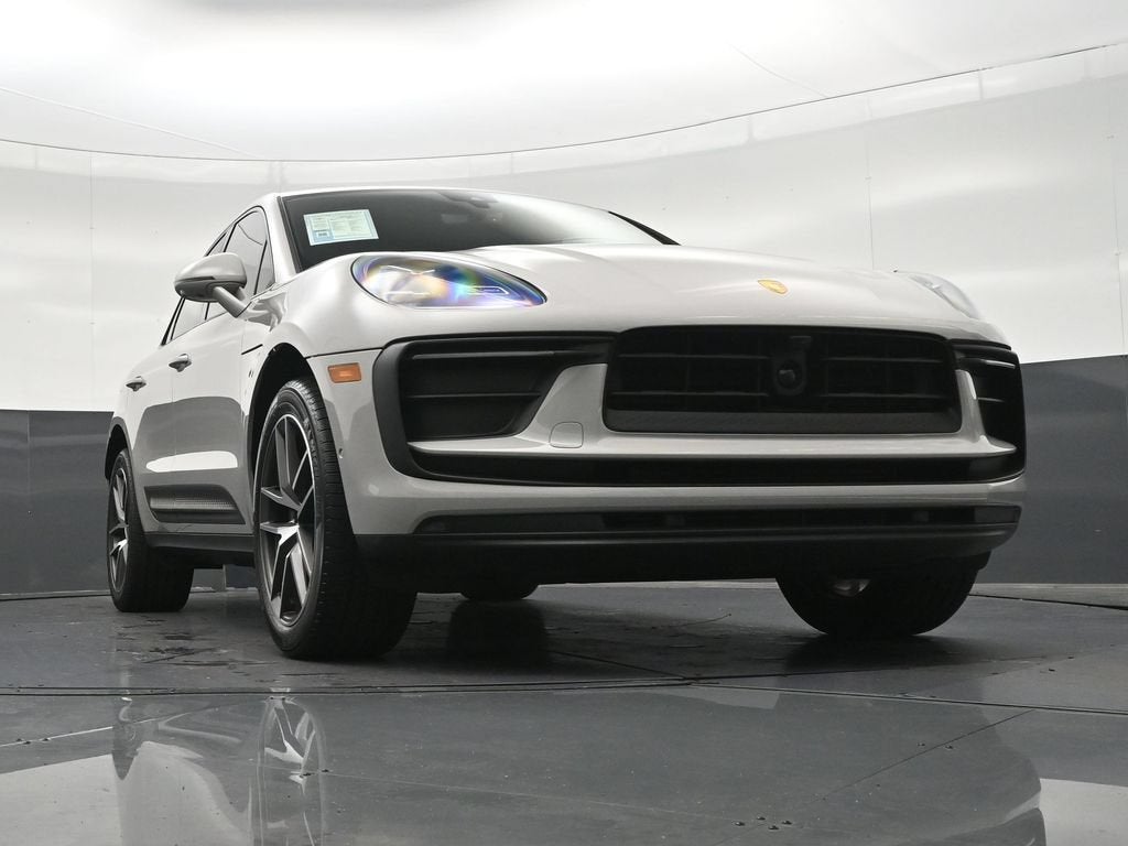 2023 Porsche Macan T
