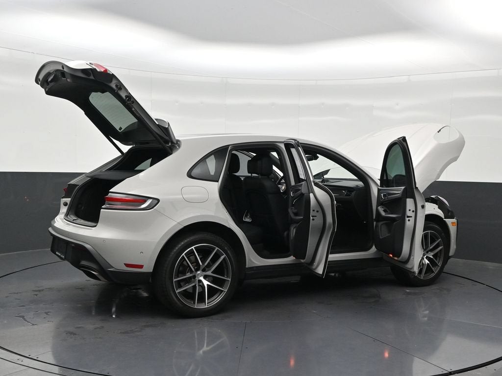 2023 Porsche Macan T