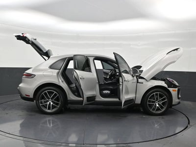 2023 Porsche Macan T