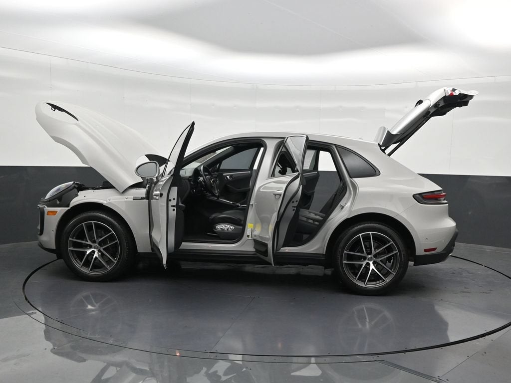 2023 Porsche Macan T