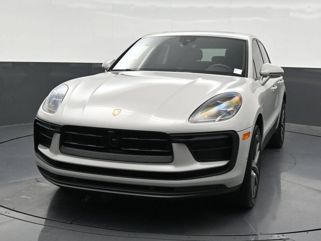 2023 Porsche Macan T
