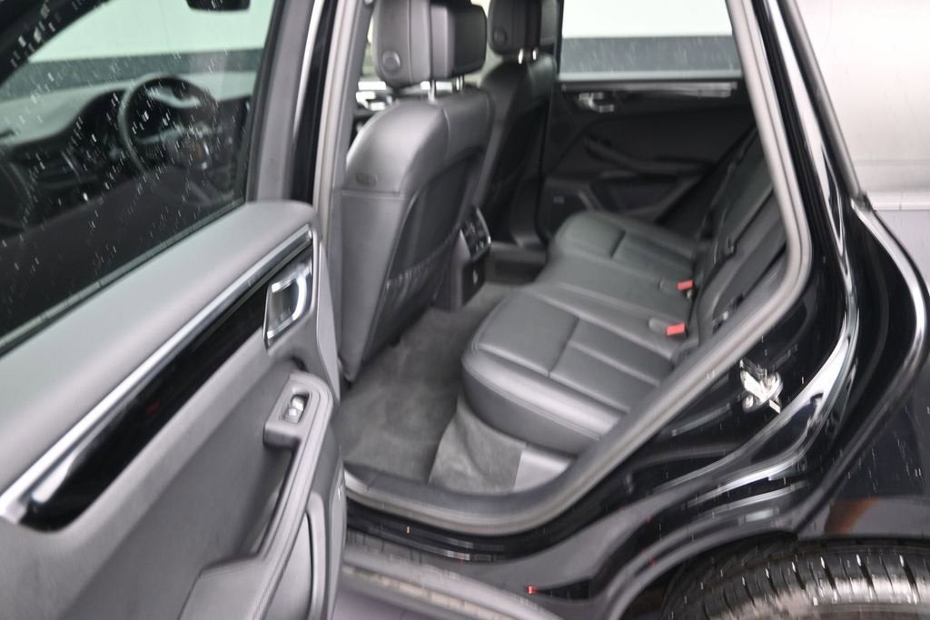 2022 Porsche Macan 4DR AWD